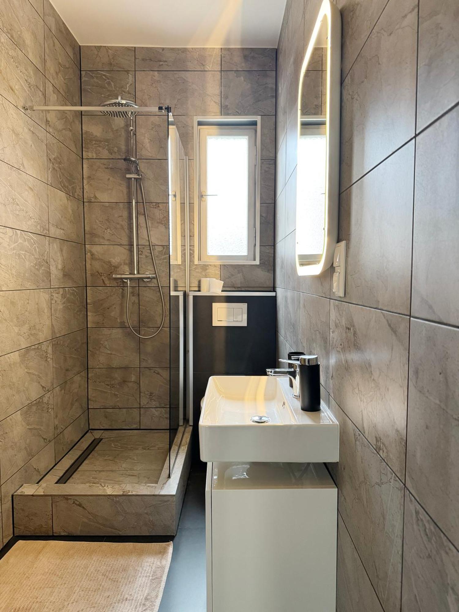 Huge Apartment With Sauna And Free Parking Duisburg Luaran gambar